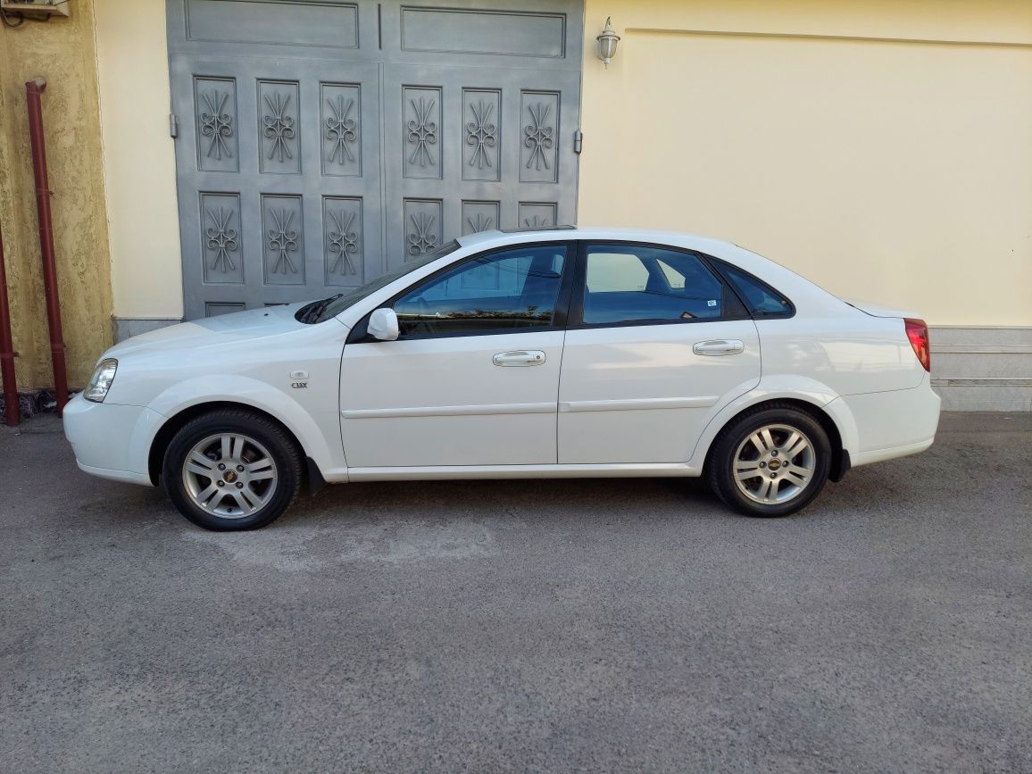 Lacetti 1.8 2011