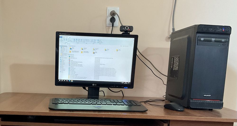 Kompyuter + Monitor + WiFi + Kamera + DVD | Windows 10