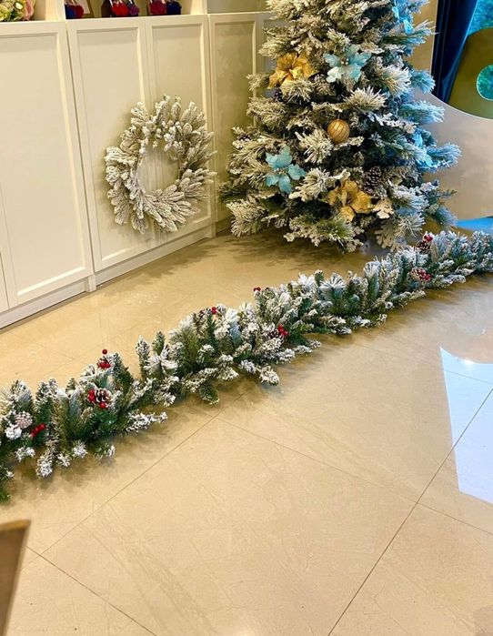 Ghirlanda ninsa brad premium Kingston