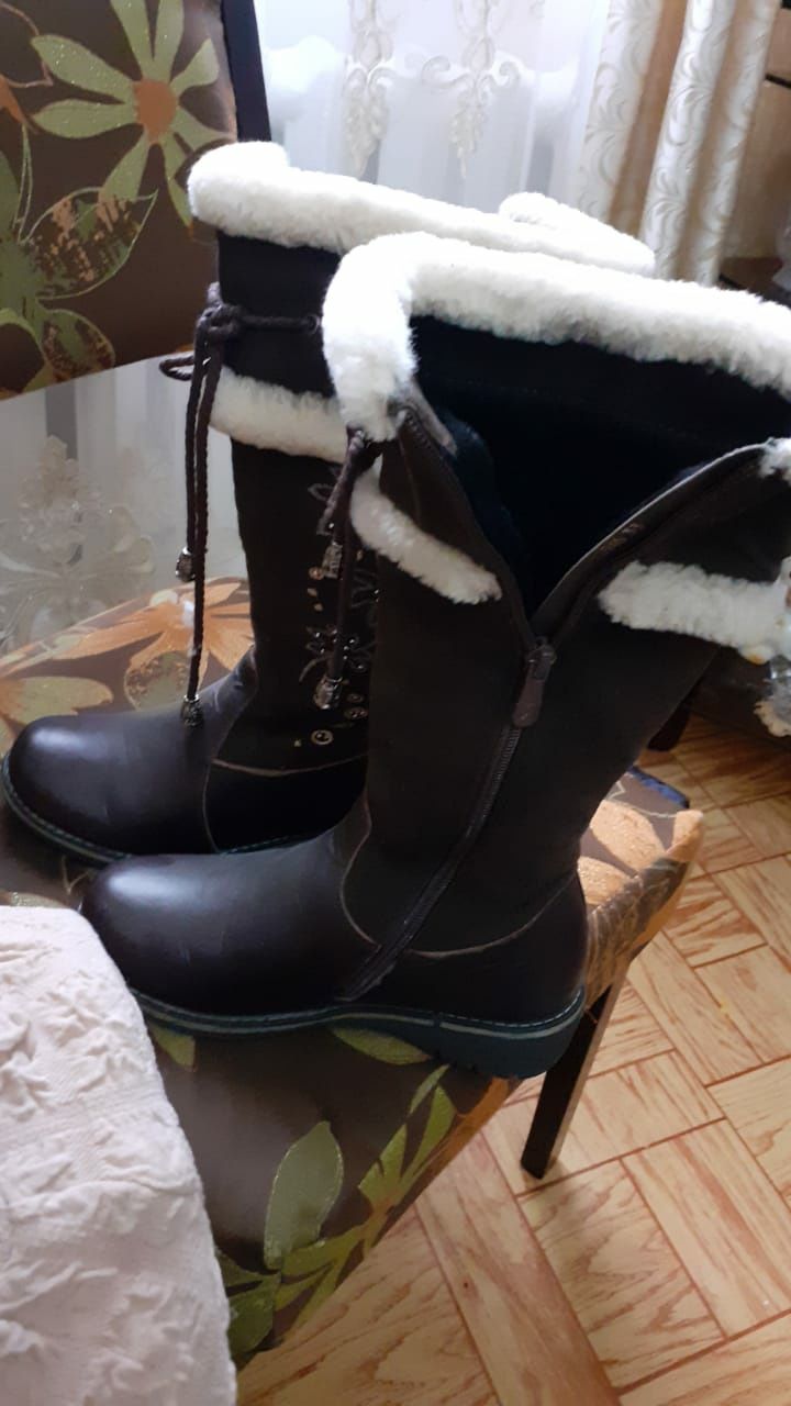 Сапожки для девочки