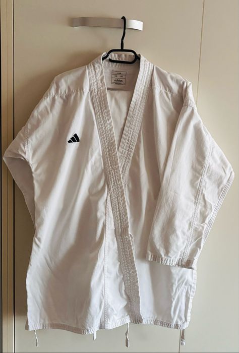 Kimono karate, Adidas