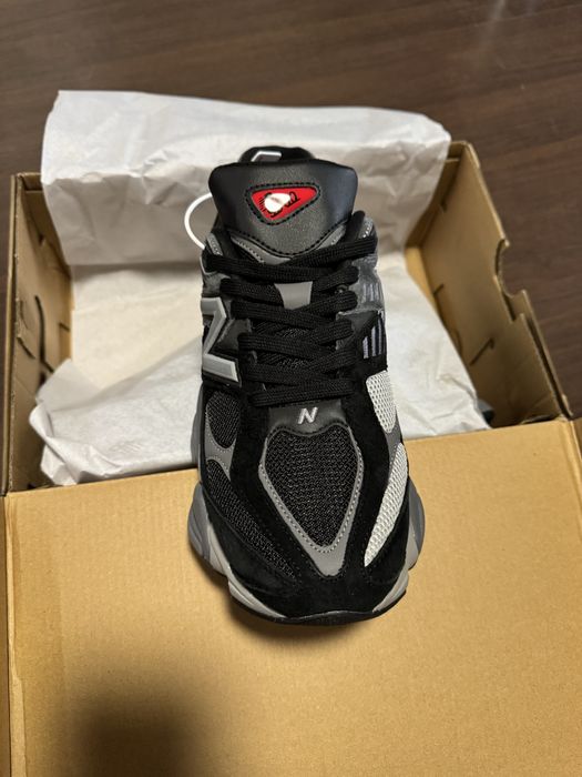New Balance 9060 чисто нови