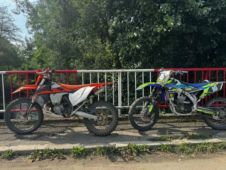 Vând yamaha yz450f 2017