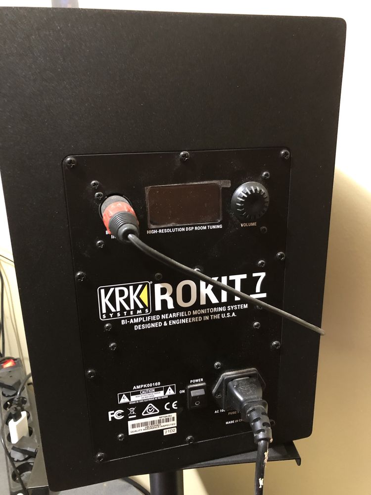KRK Rokit 7 g4 + standuri de birou + cablu conectare laptop