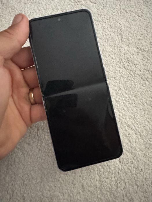 Telefon Samsung Z Flip 4 spart pt piese