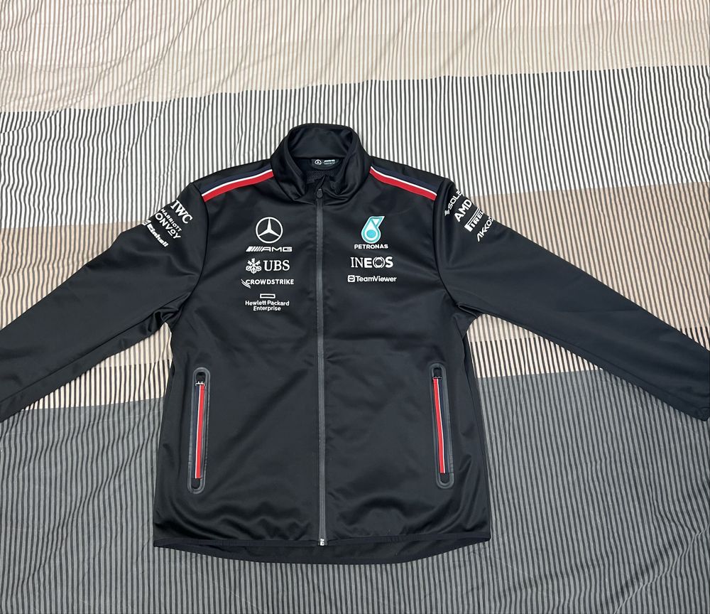 Mercedes AMG Petronas мъжко яке