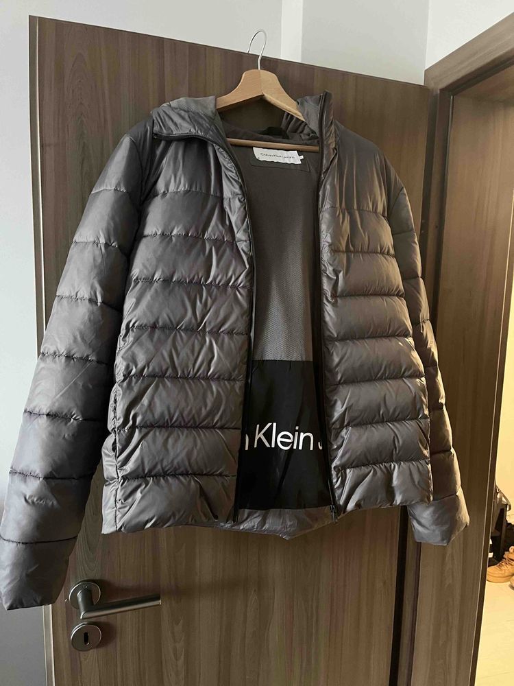 Зимно яке Calvin Klein Jeans