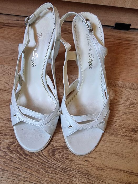 Sandale de dama - din piele naturala, albe, marimea 37