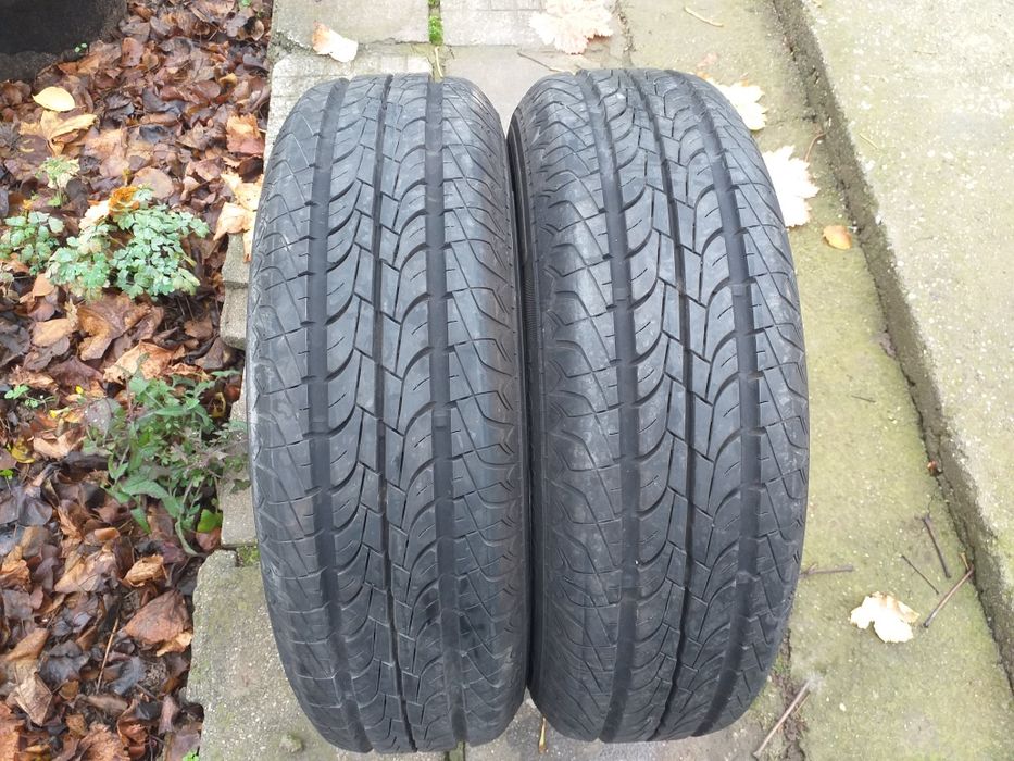 Гуми 2 броя 205/65/15