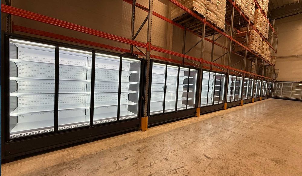 Construim vitrine frigorifice verticale pentru bauturi.