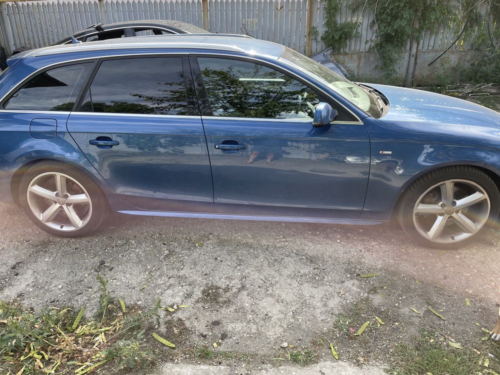 Usa stanga spate audi a4 b8 avant