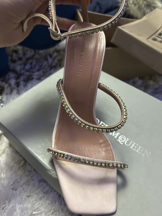 Sandale elegante si feminine Amina muaddi