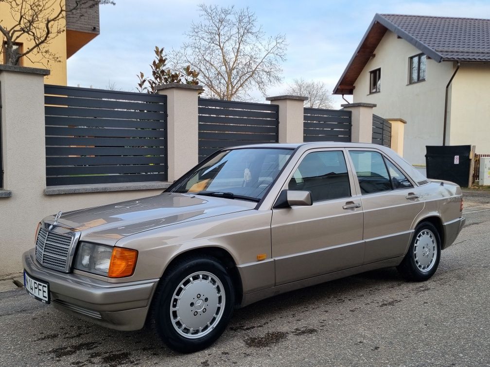 Închiriez masina pentru evenimente Mercedes w123 și Mercedes 190D