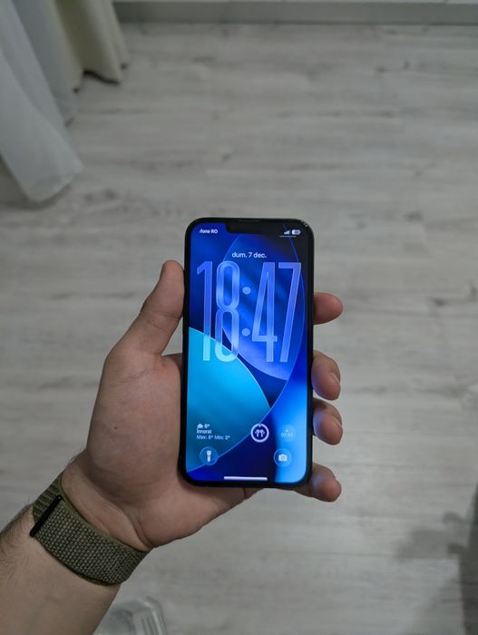 iPhone 13 stare ca NOU