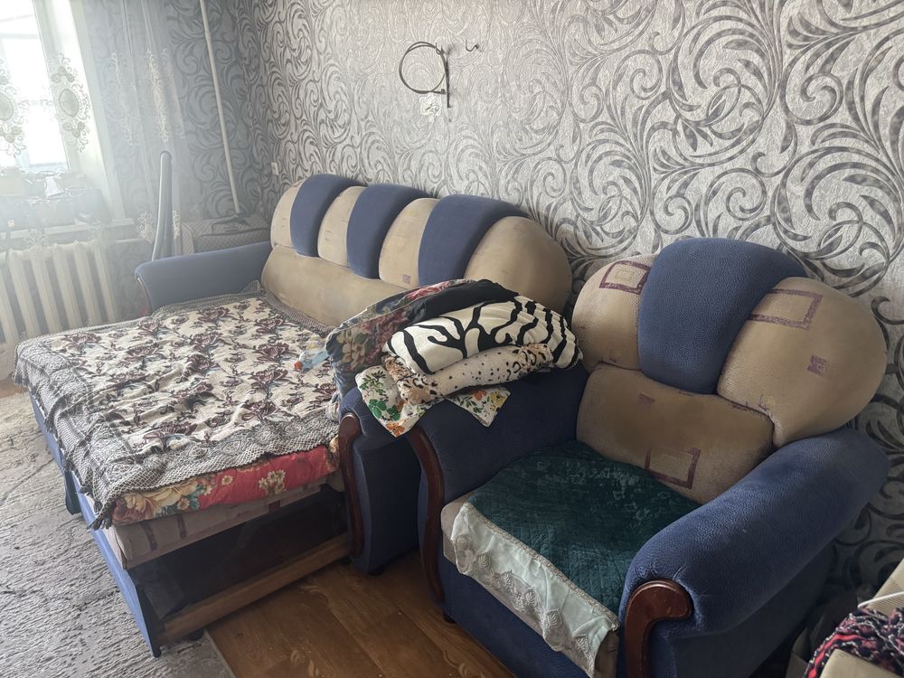 Диван и  2 кресла