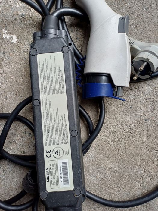 Зарядно за Нисан Лийф Nissan Leaf ze0