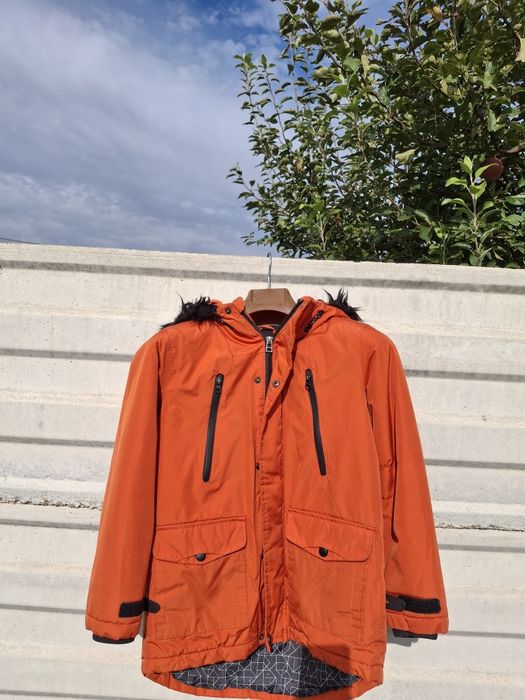 Geacă groasă de iarnă pt băieți 9-10 ani mărimea 134