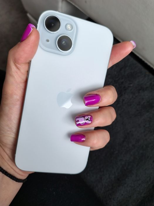iPhone 15 Alb 128GB – Super stare, ca nou!