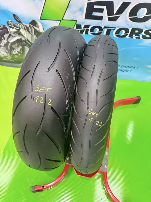 Set anvelope Moto 120 70 17 si 180 55 17 Metzeler 2023 M5RR set122
