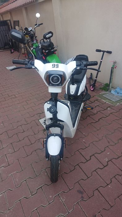 Scuter electric Kuba