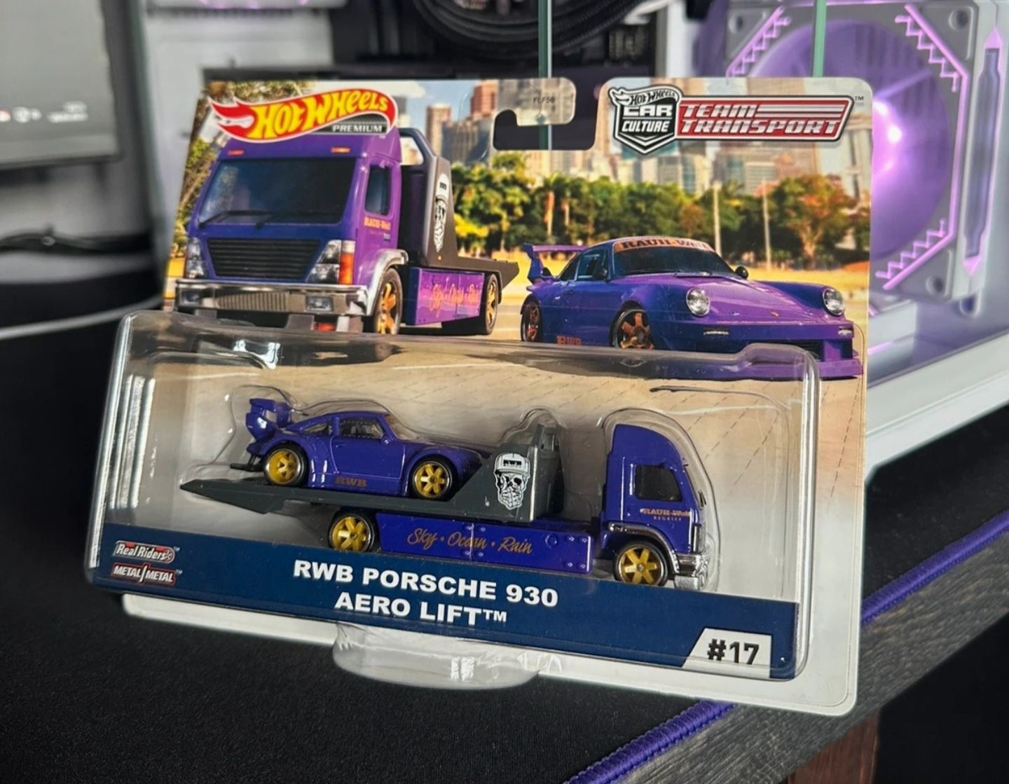 Hot Wheels Porsche Team transport
