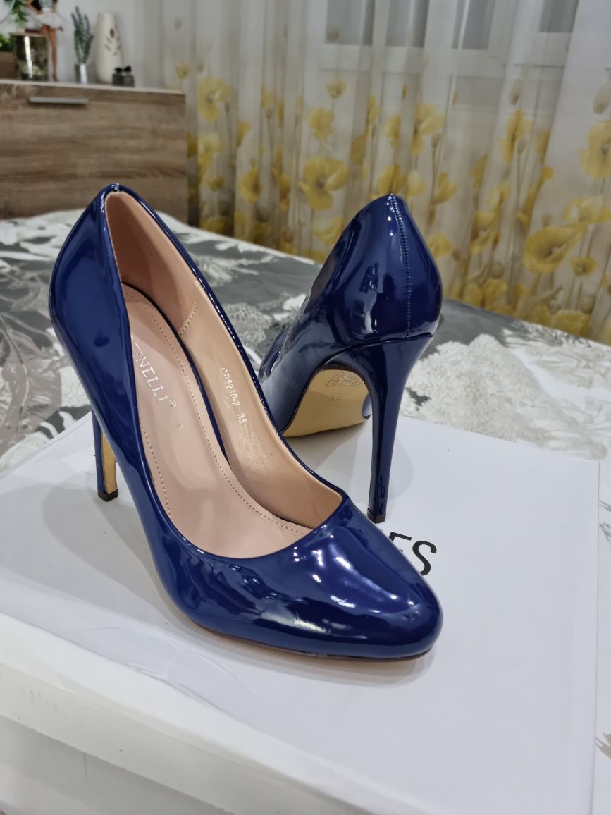 Pantofi nr 35 Botinelli Noi  bleumarin