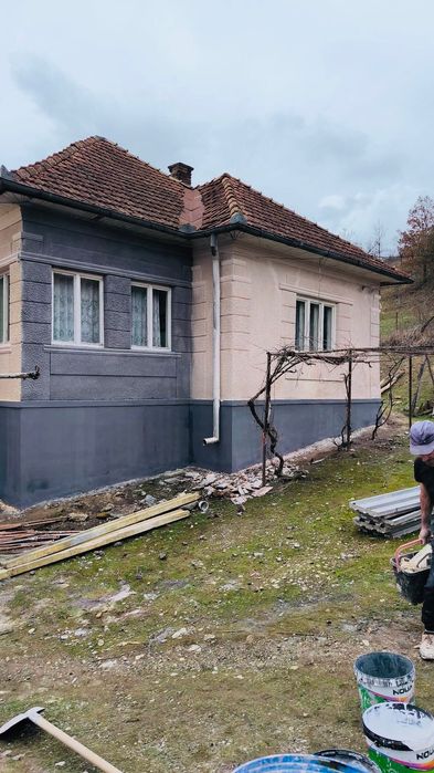 Casa taraneasca CF partial renovata, cu 8000 m teren