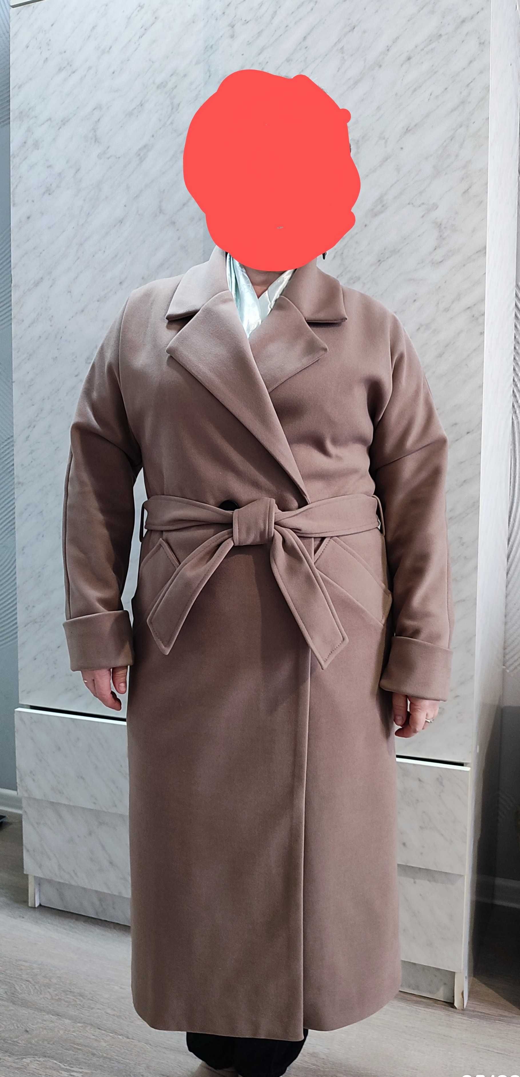 продается женское пальто 48 размер