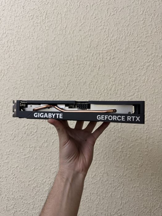 rtx 4060 8gb gigabyte eagle oc 3x