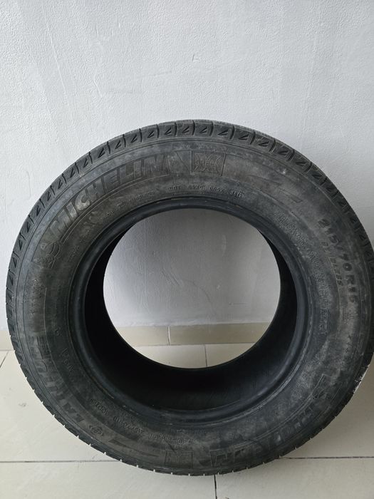 Michelin latitude x-ice 215/70/R16