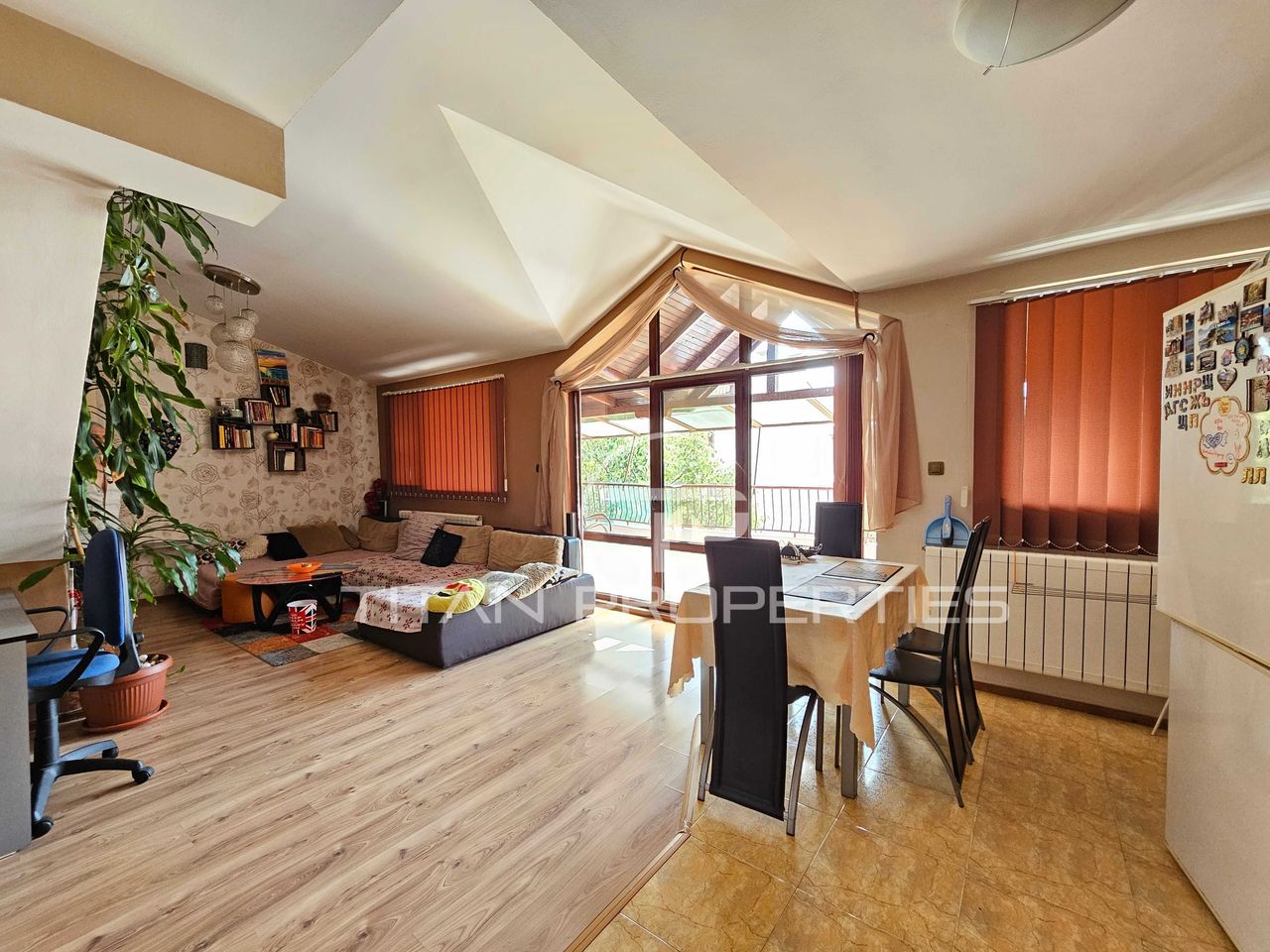 Продава се Мезонет в Стара Загора, Център - 122 кв.м за 1271 €/кв.м - Снимка #3