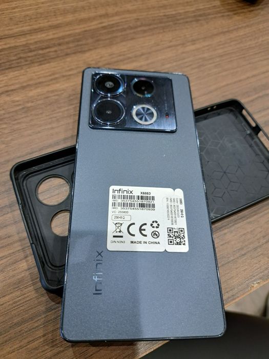 Infinix note 40. В отличном состоянии. Пользовалься мало. 16 Gb/256 Gb