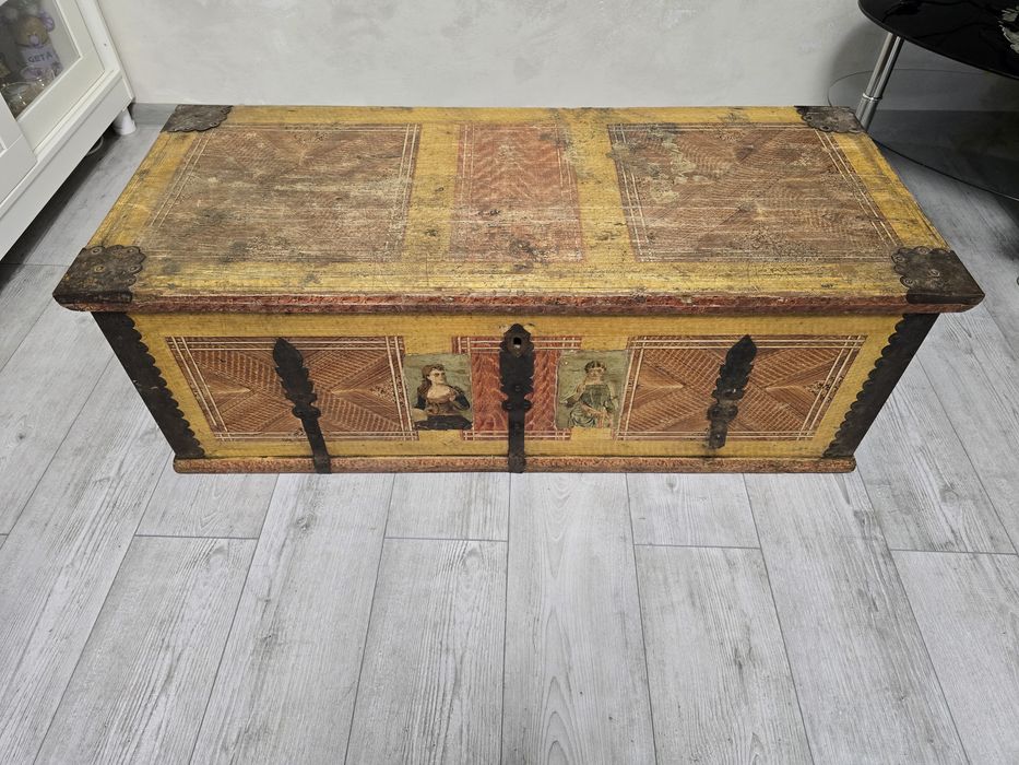 Lada de zestre pictata - zona Munteniei (jud. Prahova)