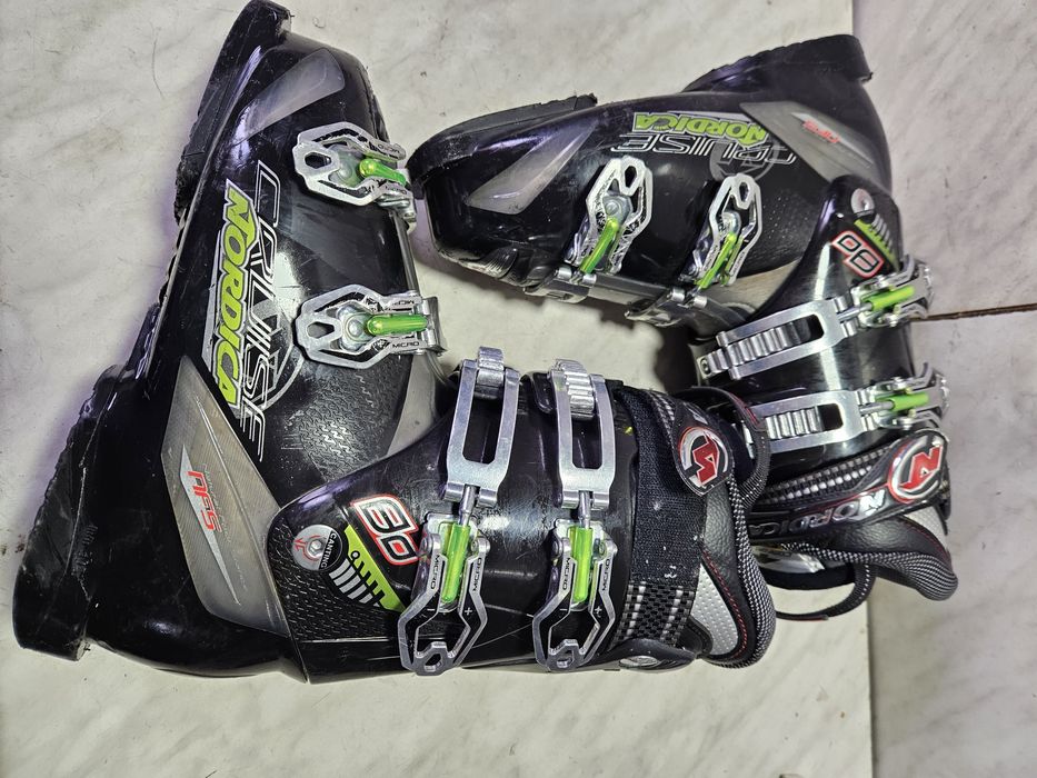 Clapari ski schi Nordica   mondo  26-26,5  corespunde mărimii 40-41