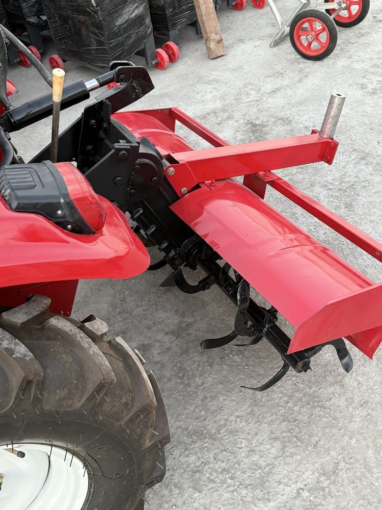Mini traktor sotiladi (Xitoy, 25 ot kuchi)