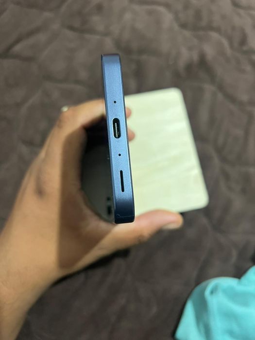 Vând sau schimb samsung a35 5g nou