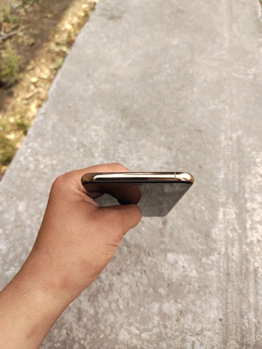 Iphone xs max 64gb