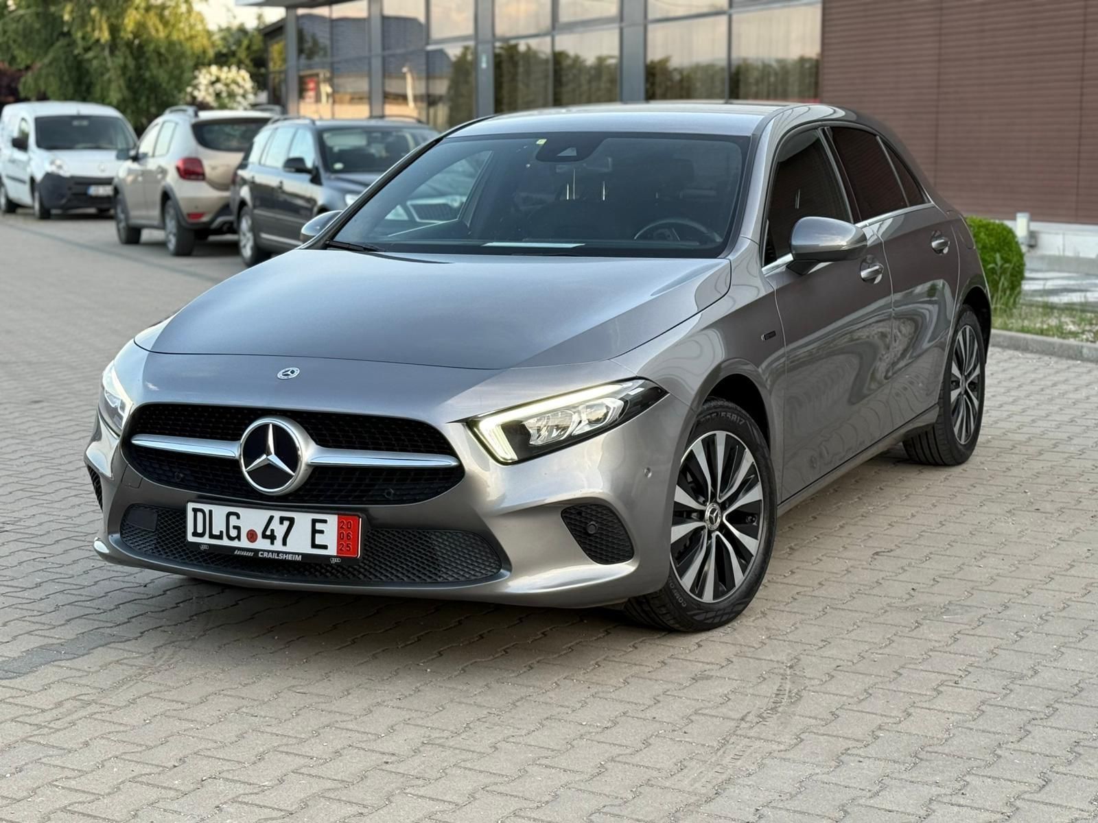 Mercedes-Benz A 250E Electric +Benzină  An 2021