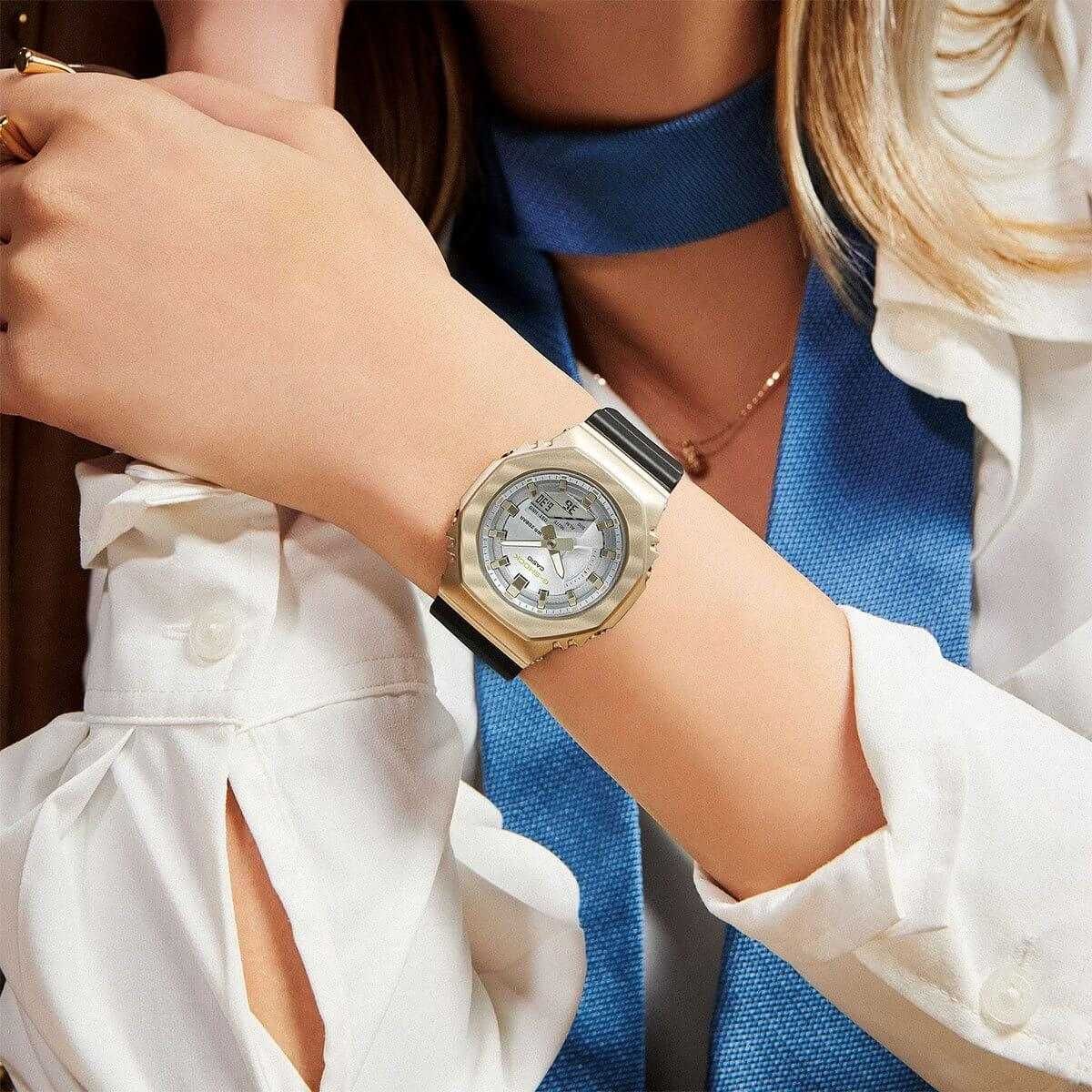 Дамски часовник Casio G-Shock GM-S2100BC-1AER