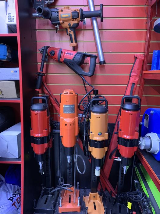 Станок для бурения стены