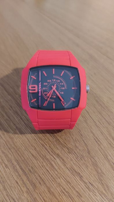 Продам часы DIESEL