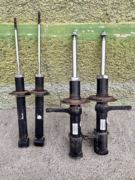 Продам Амортизаторы Заводские Оригинал на Ваз 2115