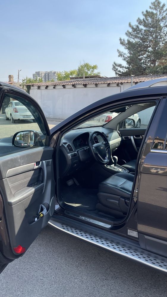 Продается CAPTIVA 4