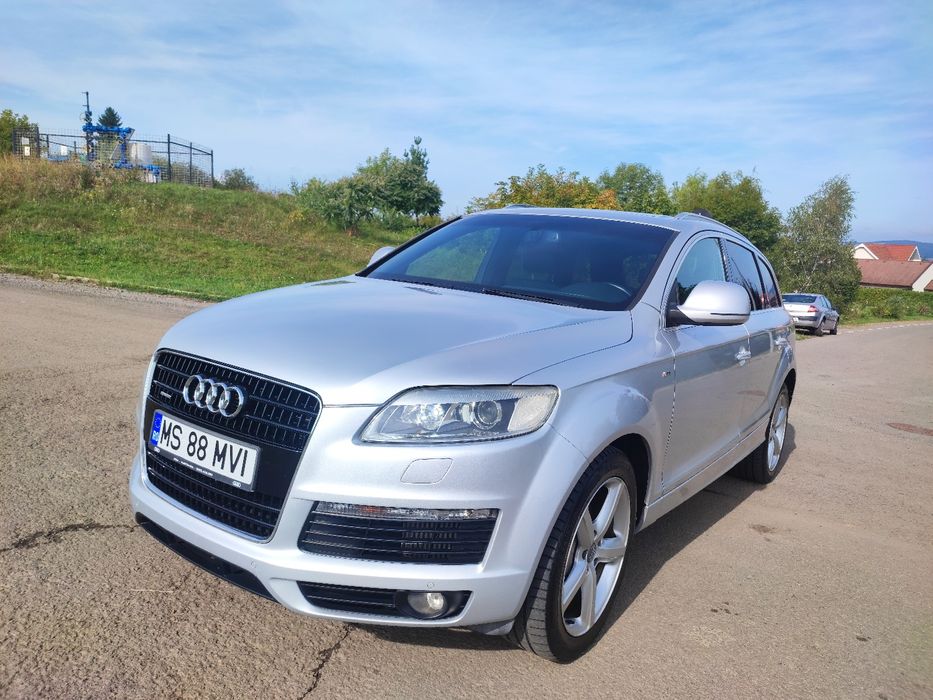 Audi Q7 3.0 TDI quattro S line 239 cp