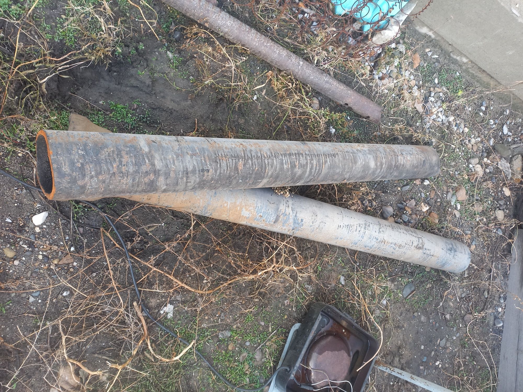 Продам толстостеную трубу чугунную .