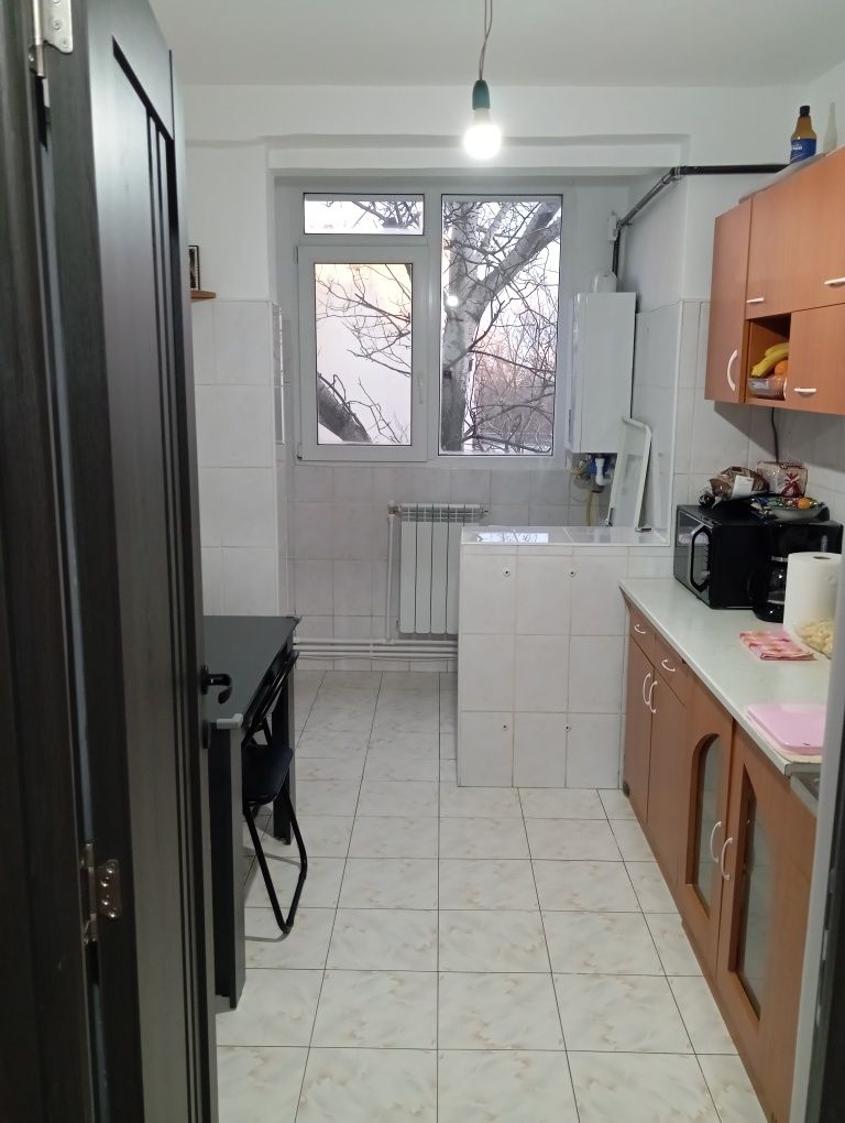 Apartament  2 camere,micro 16