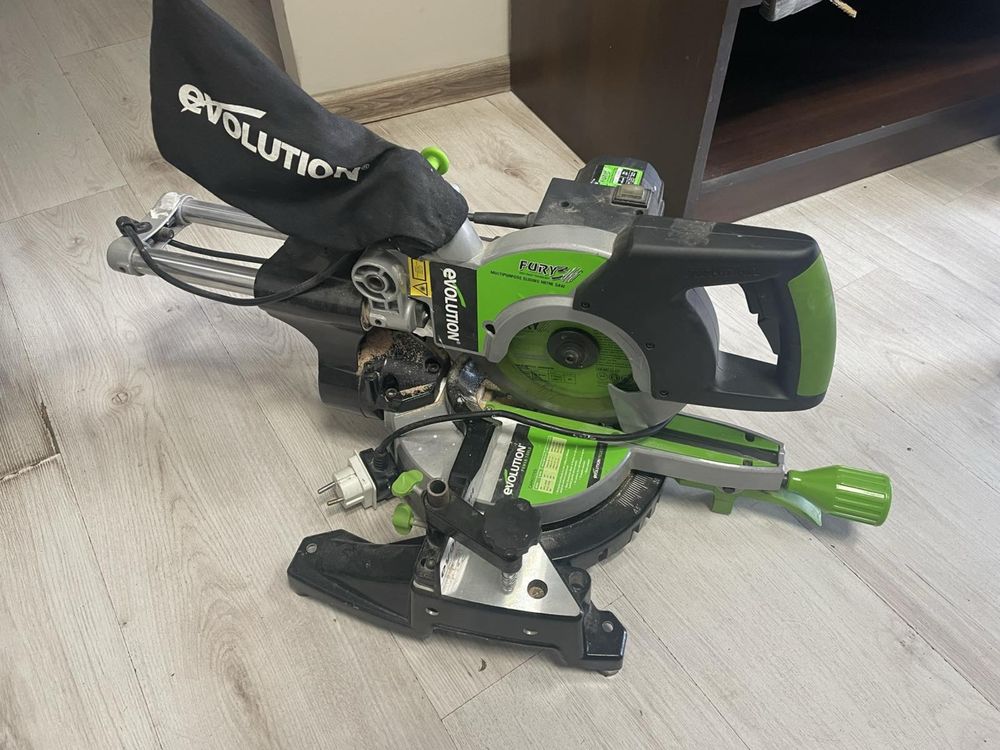 Ръчен циркуляр Evolution Fury 3