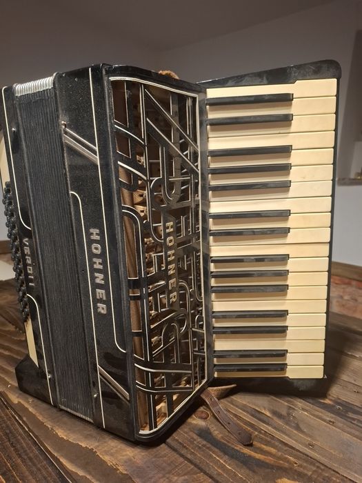 Акордеон Hohner Verdi I