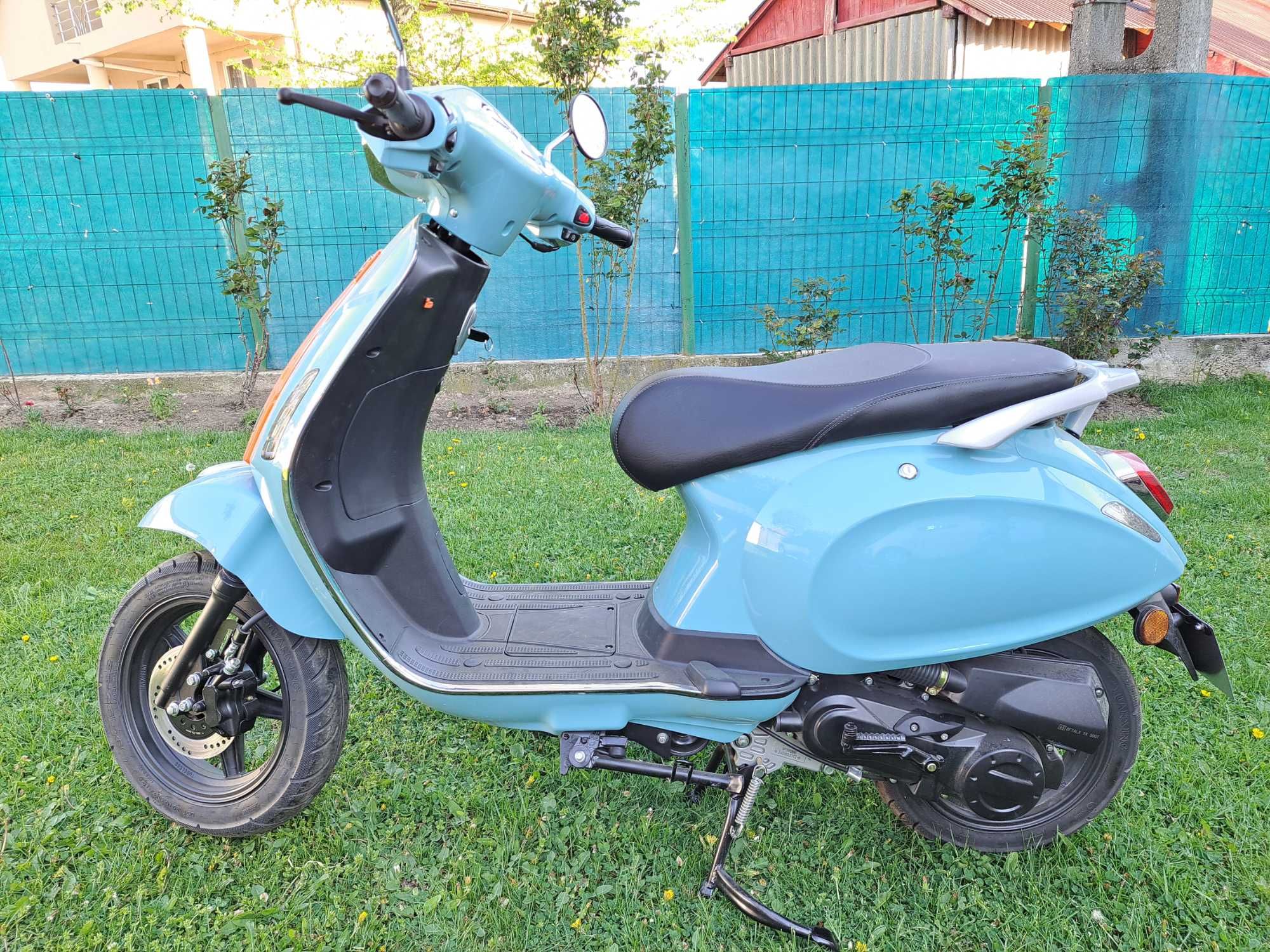 Vand scuter 50 cc pe injectie,euro 5