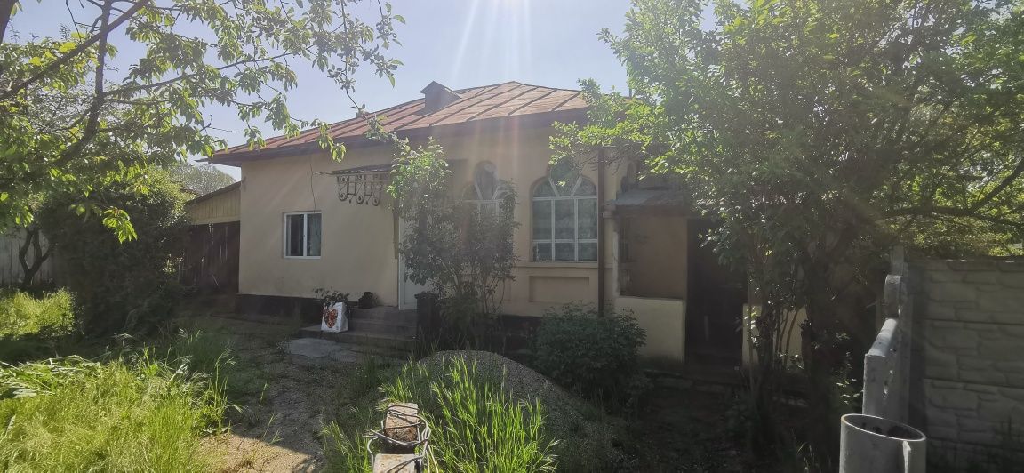 Casa in Bălcești